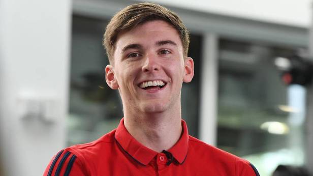 Arsenal Unveil New Signing