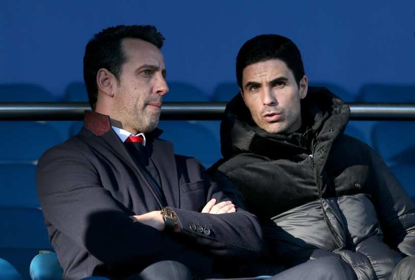 Edu and Arteta deep in conversation